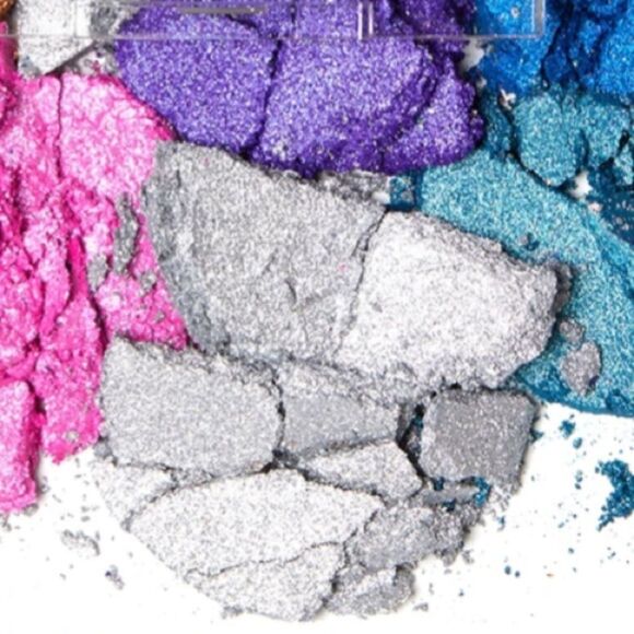 Glass Metallic Bright Silver Pigment by KKW Beauty - Picture 4 of 8